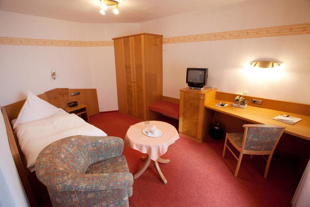 Landhotel Teuteberg Bad Arolsen Room photo