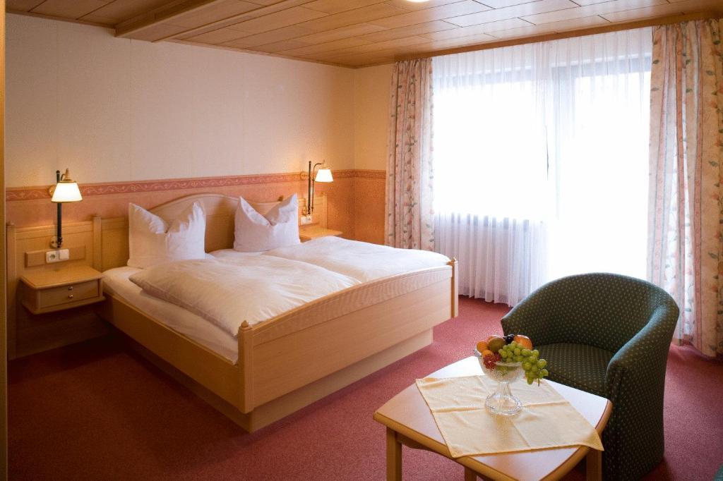 Landhotel Teuteberg Bad Arolsen Exterior photo